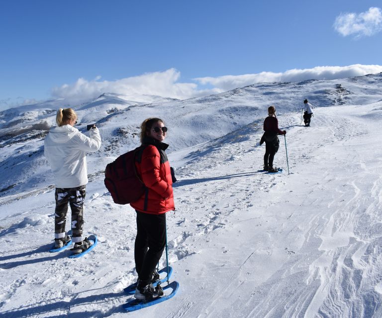 Sierra Nevada: Snowshoe Hiking Tour - Snowshoe fit and boots: the detail that keeps the fun in your ankles