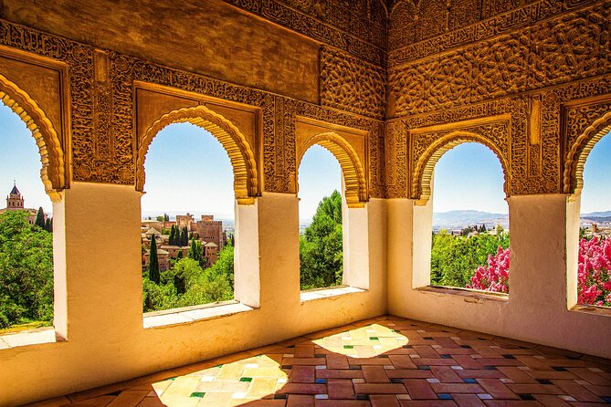 Skip-the-line Alhambra and Nasrid Palace Tour in Granada - Meeting at P.º del Generalife and Getting Ready for a 2.5-Hour Visit