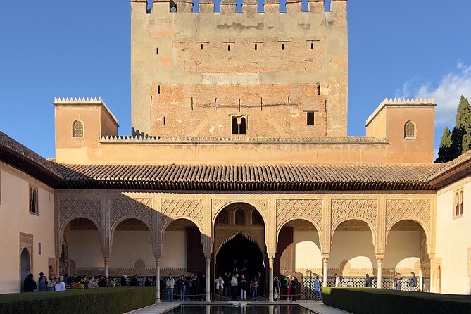 Small group visit to the Alhambra with tickets included - Why this Alhambra tour pairs the Generalife and Nasrid Palaces well