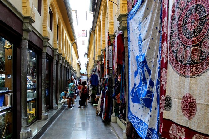Stroll through Granada: historic center and Albayzín - Key Highlights You’ll Actually Notice