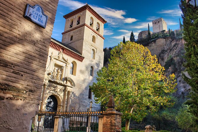 Stroll through Granada: historic center and Albayzín - Starting at Plaza de Isabel La Catolica: The Tour’s “Why This Matters” Moment