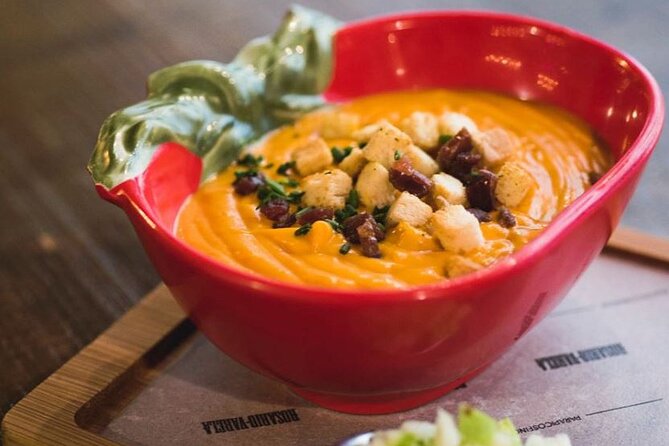 The Granada Evening Tapas Crawl by Food Lover Tour - Diets, allergies, and what you can and cannot expect