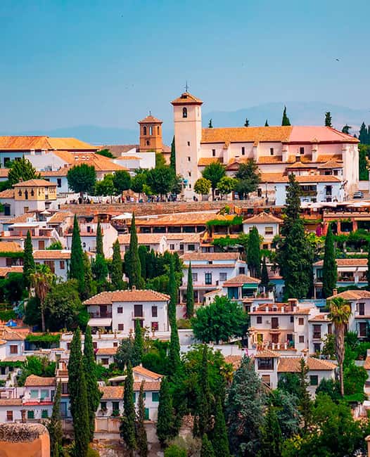 Tour Granada from its Origin; Albaicín - Casa Carmen Visit: Understanding Traditional Courtyard Living