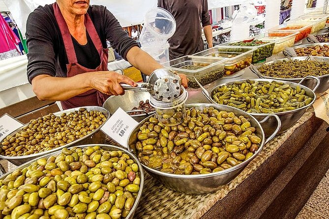 True Taste of Granada Old Town & Albaicin Tapas Tour - Plaza de San Nicolás and the Alcaicería Bazaar Lanes