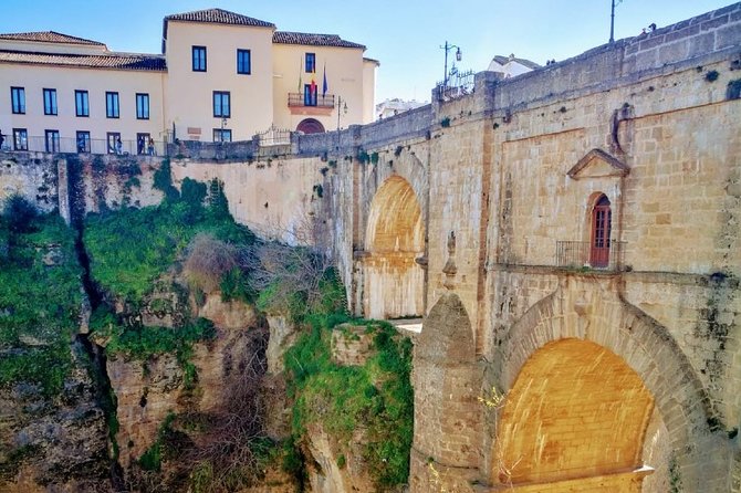 Ultimate White Village of Ronda Small-Group Day Trip from Granada - Arab Baths, Bullring, and the Interiors That Cost Extra