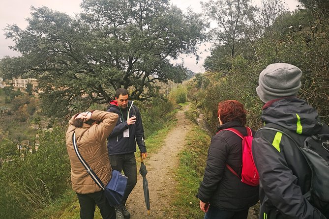 Water paths. Private adventure and history tour - Fuente del Avellano and the Romayla ditch: pure waters and practical flow