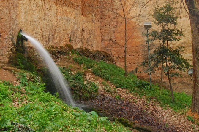 Water paths. Private adventure and history tour - Guide quality: the part you feel most