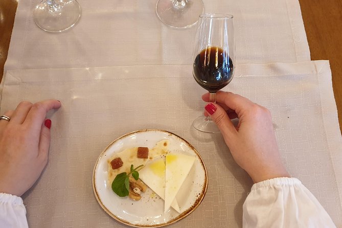 Wine Tasting in Granada - Katia’s Role: How the Guide Turns Tasting Into Learning