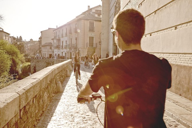 Zooming Through Granada: A Fun-Filled Electric Bike Tour - E-bikes, safety, and the fit issue you should check first